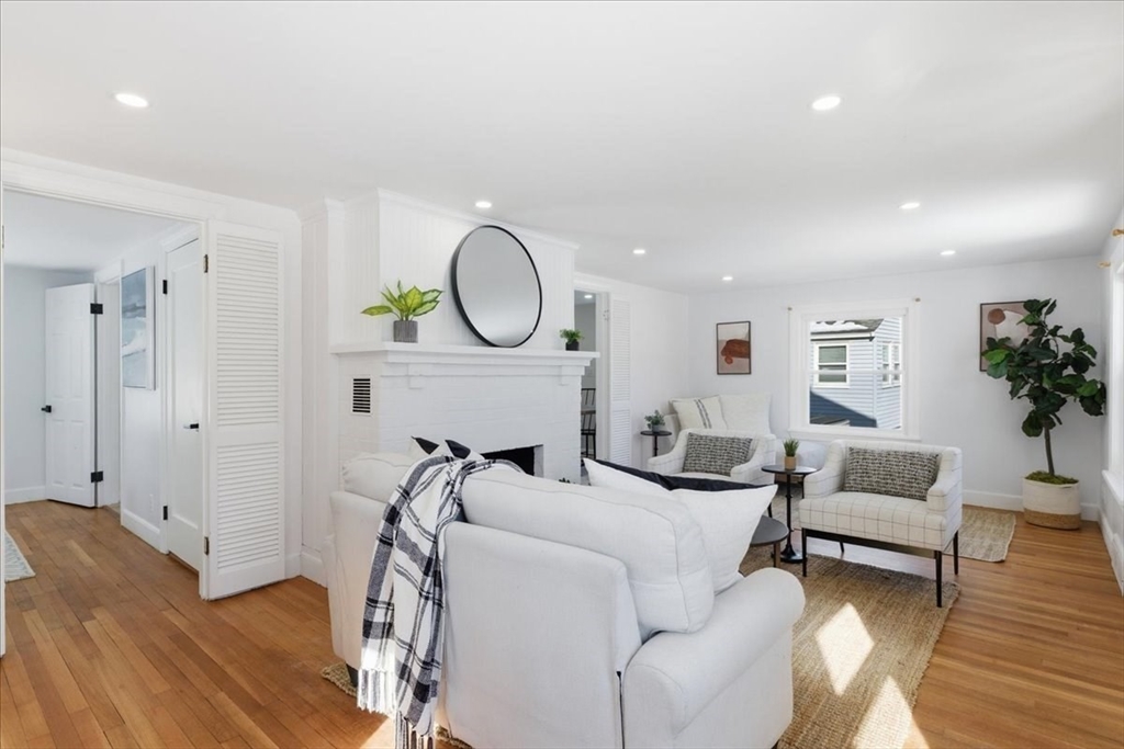 342 Old Connecticut Path Framingham, MA 01701 - Photo 6 of 39