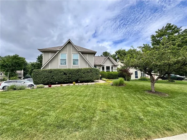 $395,000 | 6470 Payne Street, Shawnee, KS 66226