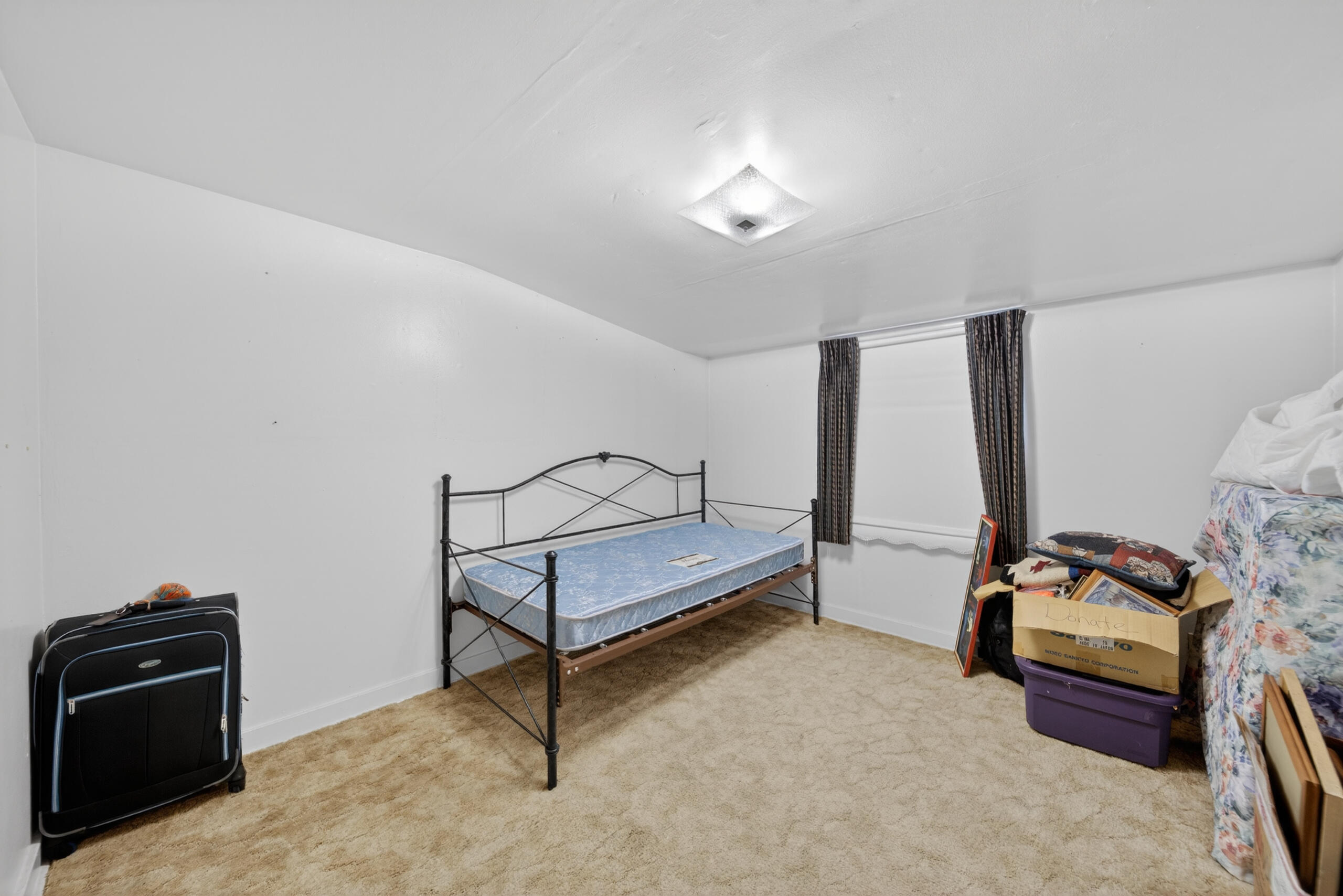 620 North 5th Street Manitowoc, WI 54220 - Photo 13 of 23 13 Bedroom 4 upper