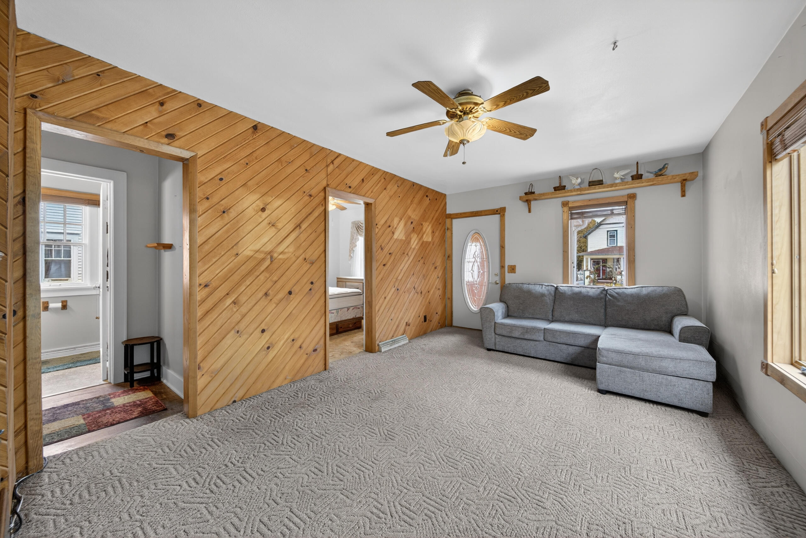 620 North 5th Street Manitowoc, WI 54220 - Photo 4 of 23 4 Living Room 2