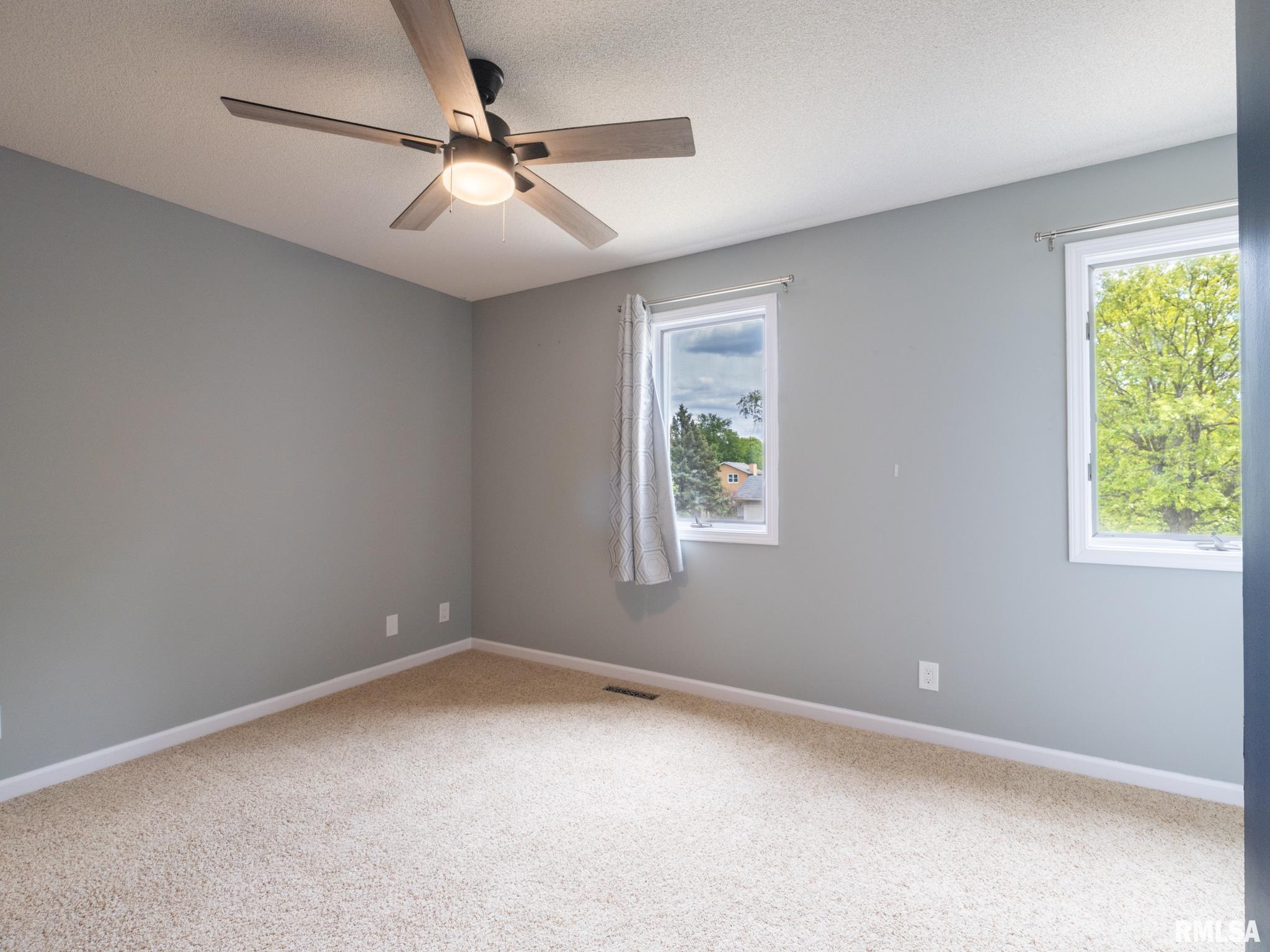 6607 North Camelot Road Peoria, IL 61615 - Photo 41 of 75