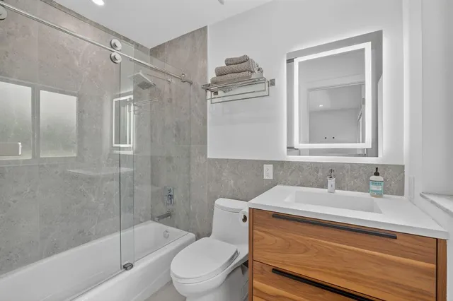 $5,995,000 | 41 South Compass Drive, Fort Lauderdale, FL 33308