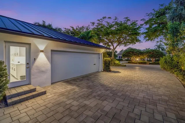 $5,995,000 | 41 South Compass Drive, Fort Lauderdale, FL 33308
