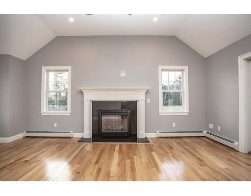 604 Holly Road Marshfield, MA 02050 - Photo 5 of 29 Gallery Image 5