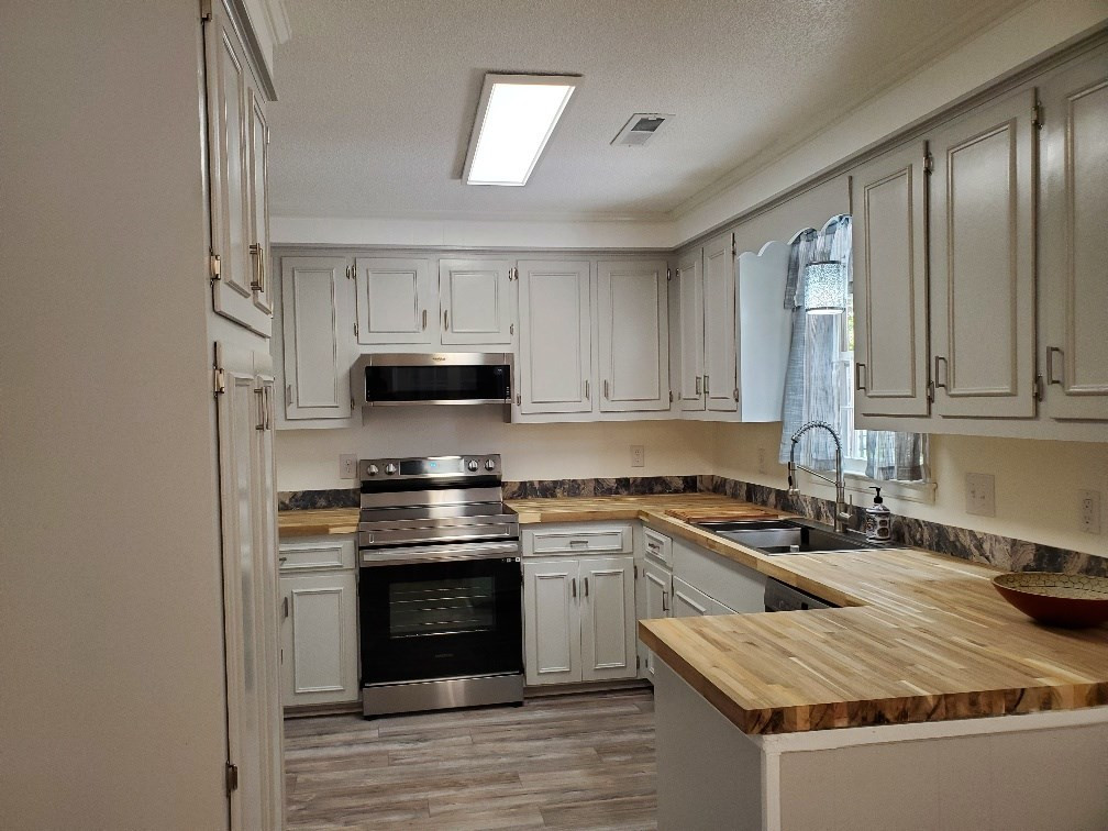 862 Kolb Road Sumter, SC 29154 - Photo 5 of 21 Gallery Image 5