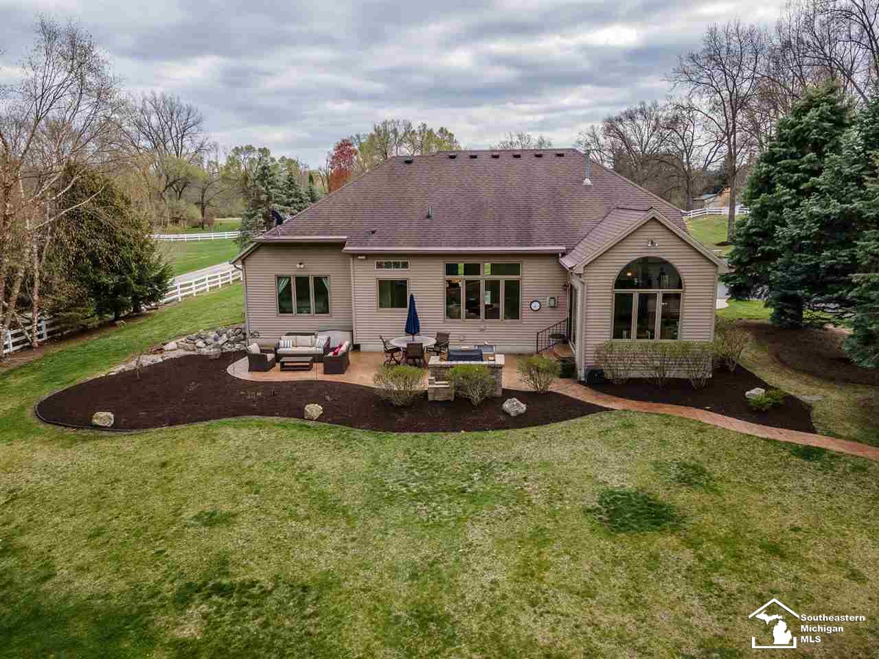 13288 Todd Road Ida, MI 48140 - Photo 6 of 46
