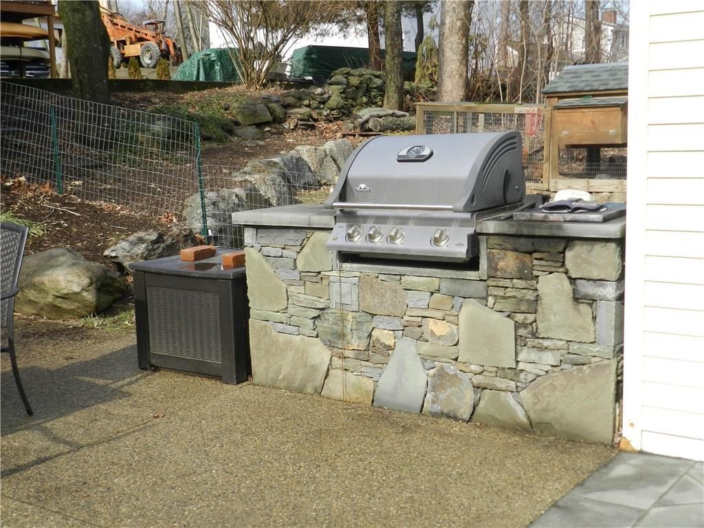 7 Virginia Street Warren, RI 02885 - Photo 15 of 16