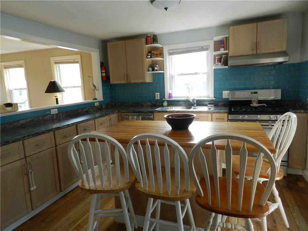 7 Virginia Street Warren, RI 02885 - Photo 4 of 16