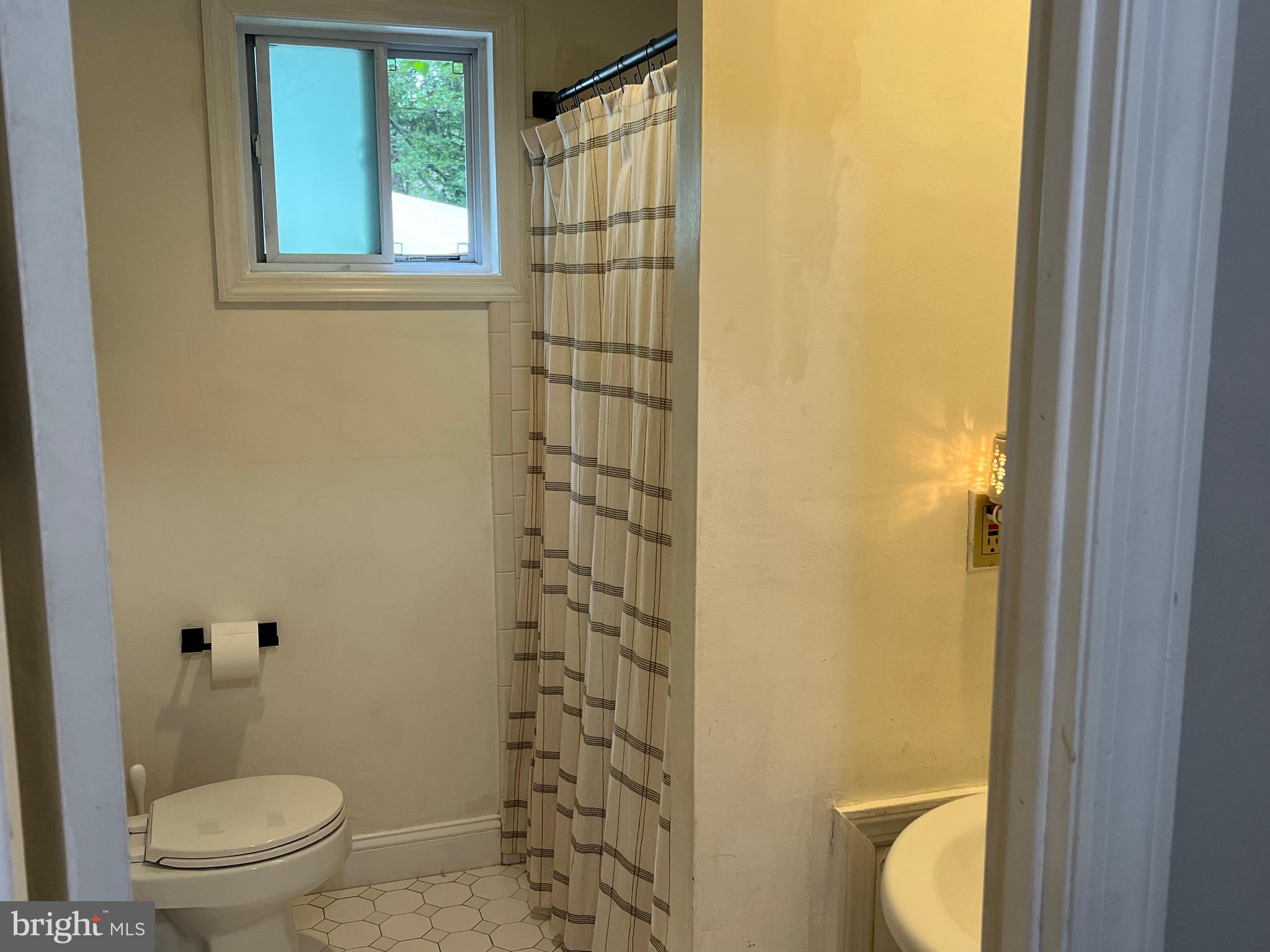 319 Nicholson Road Mount Ephraim, NJ 08059 - Photo 6 of 20