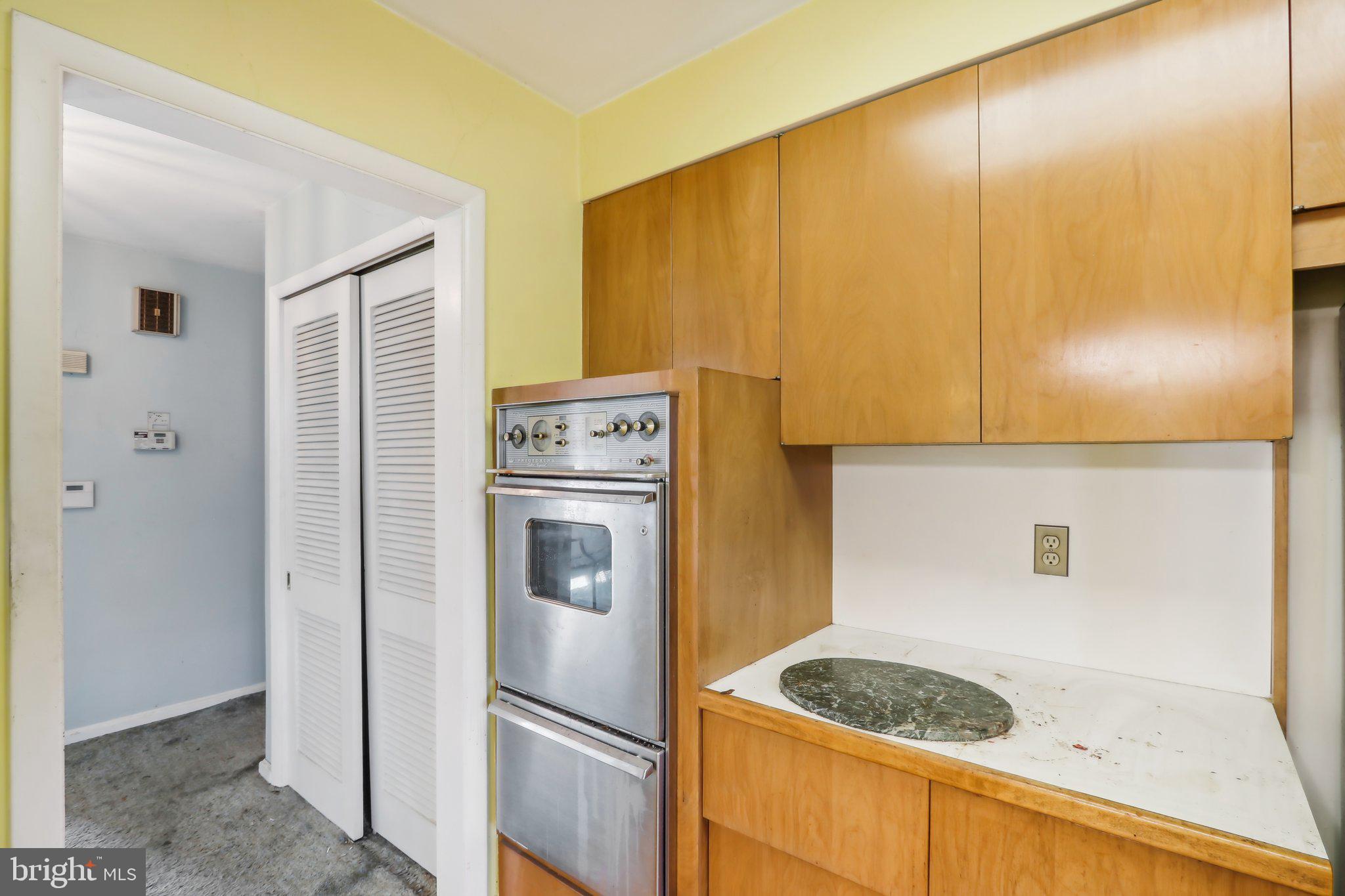 2236 Pennington Road Trenton, NJ 08638 - Photo 15 of 45 Wall oven makes meal prep easy