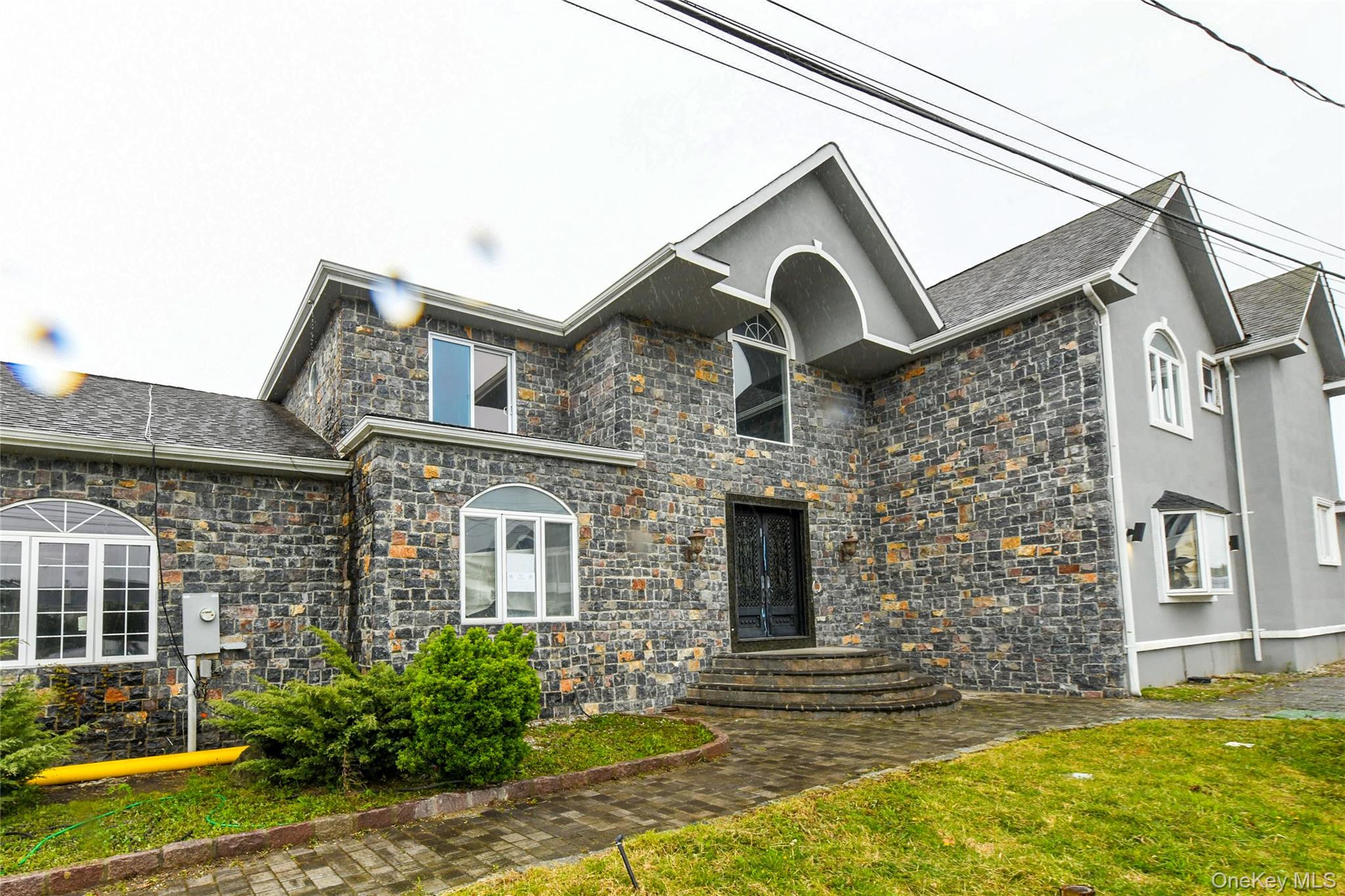 4563 Decatur Place Island Park, NY 11558 - Photo 2 of 40