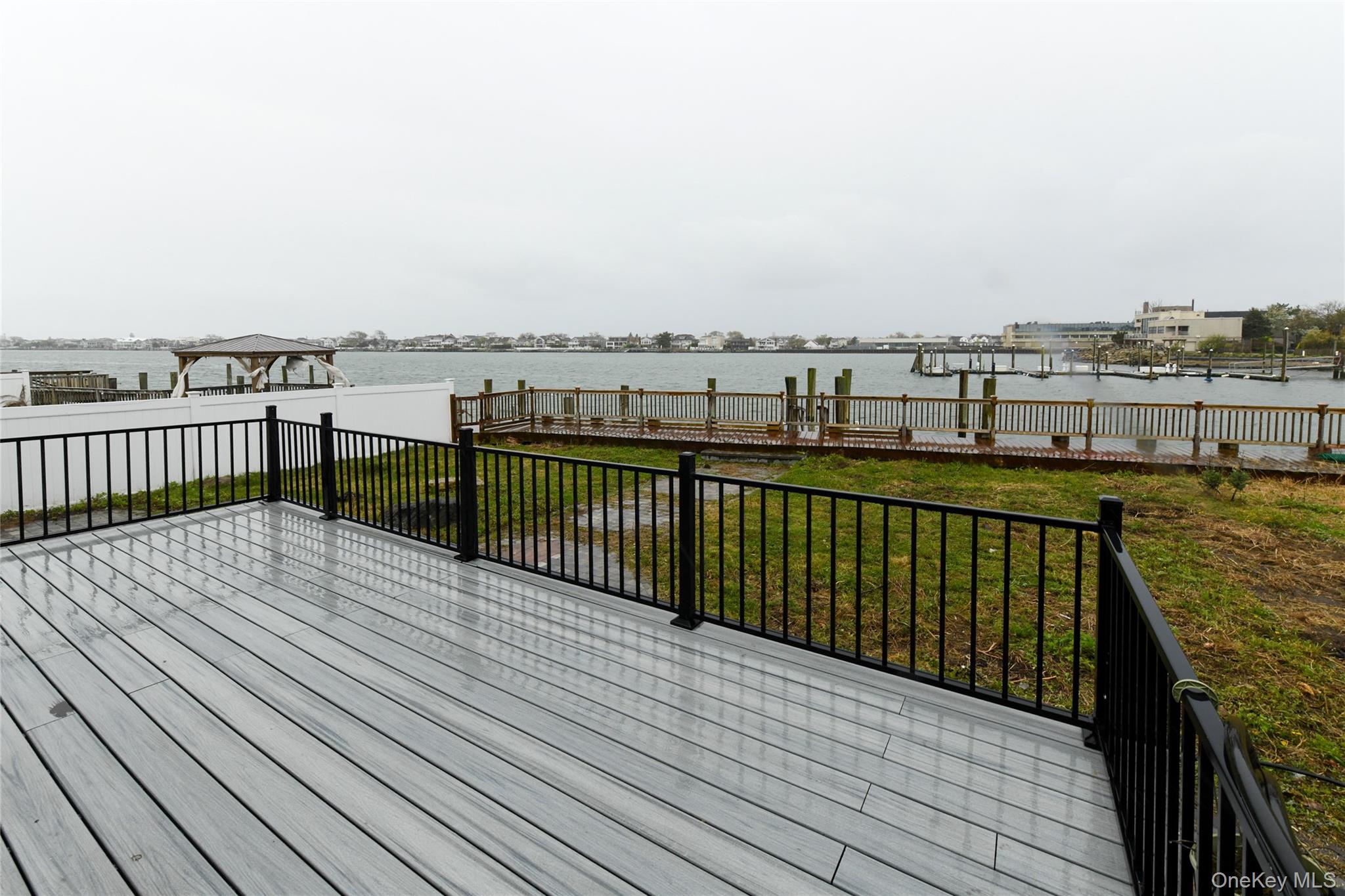 4563 Decatur Place Island Park, NY 11558 - Photo 4 of 40