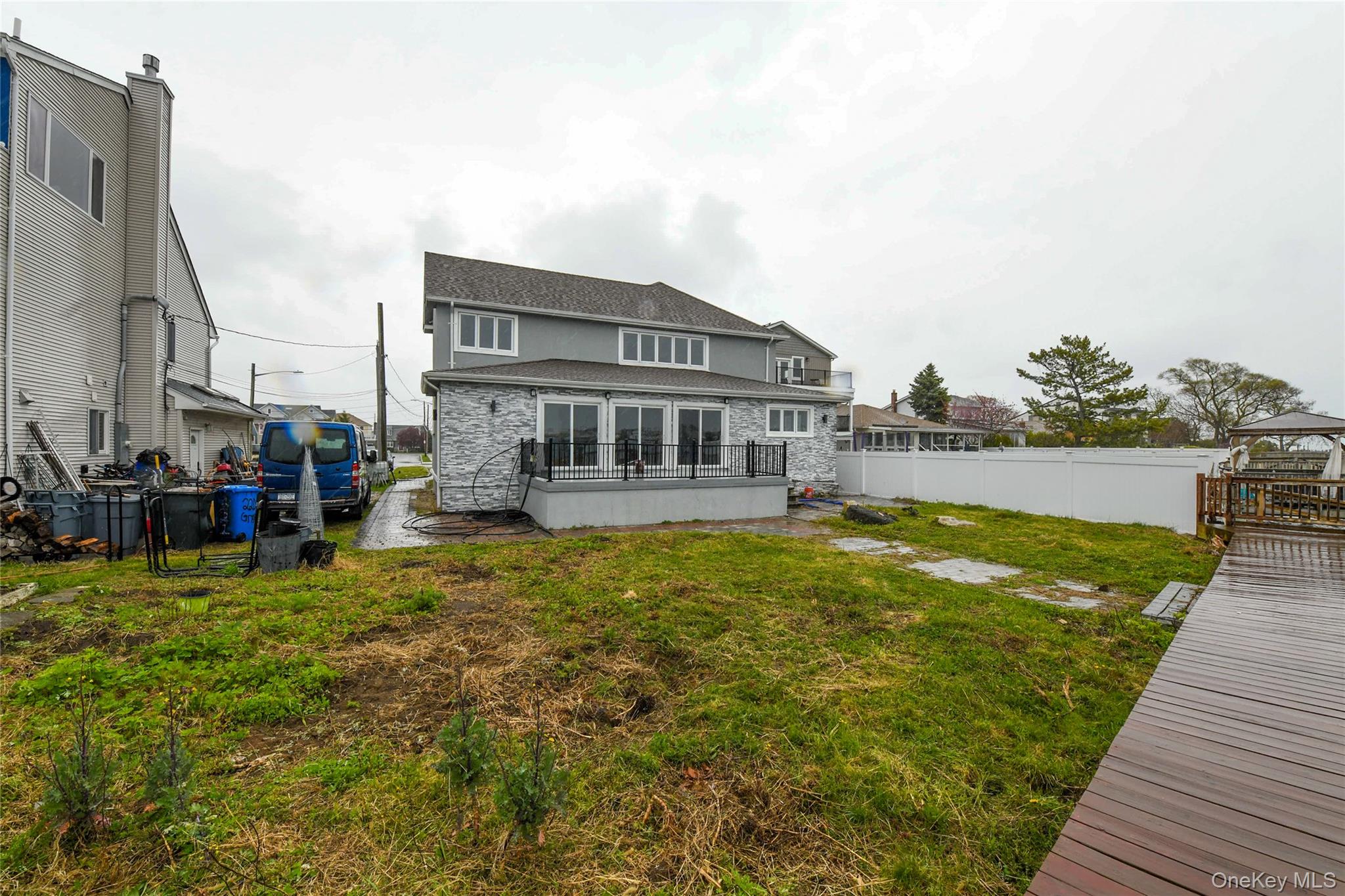 4563 Decatur Place Island Park, NY 11558 - Photo 7 of 40