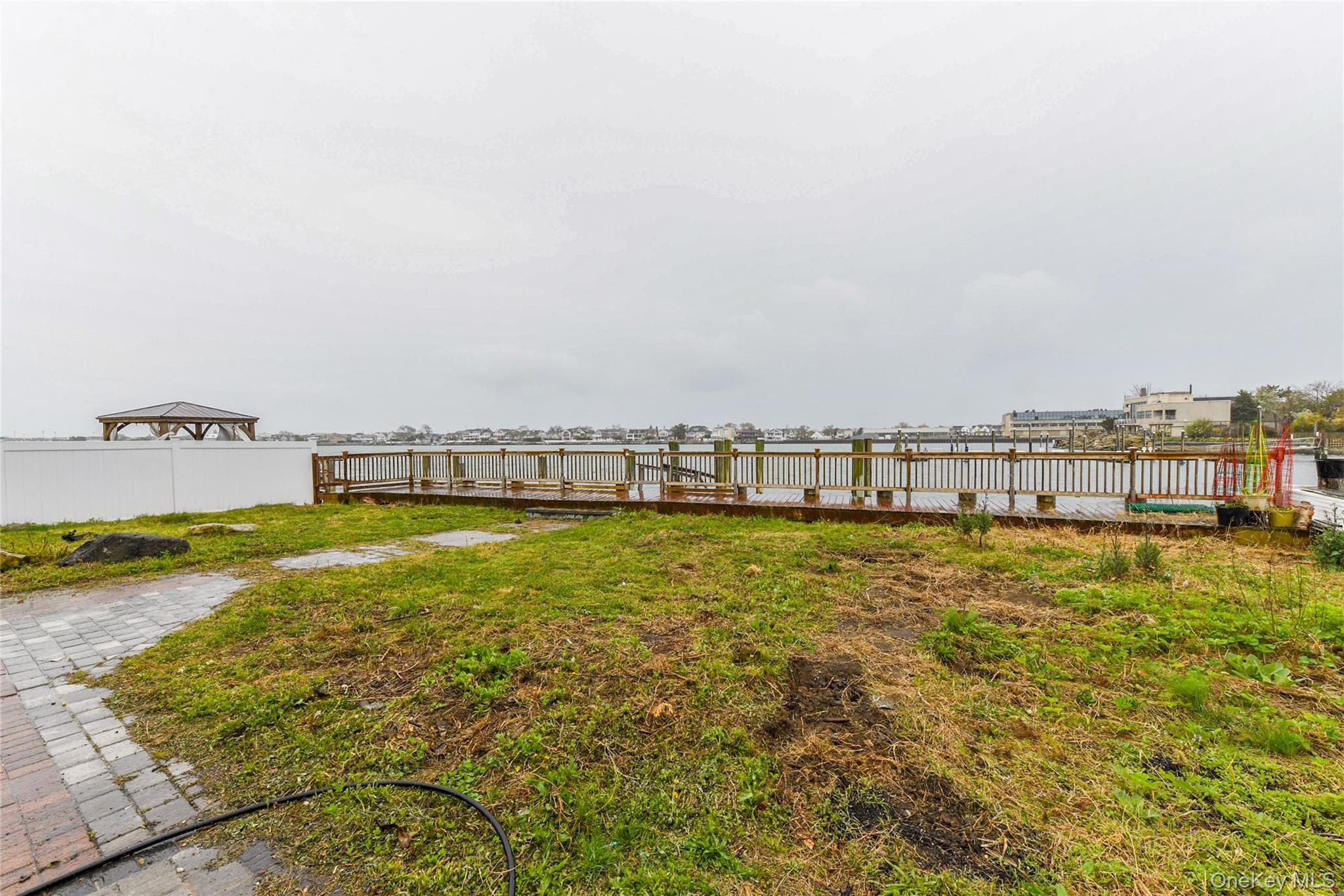 4563 Decatur Place Island Park, NY 11558 - Photo 8 of 40
