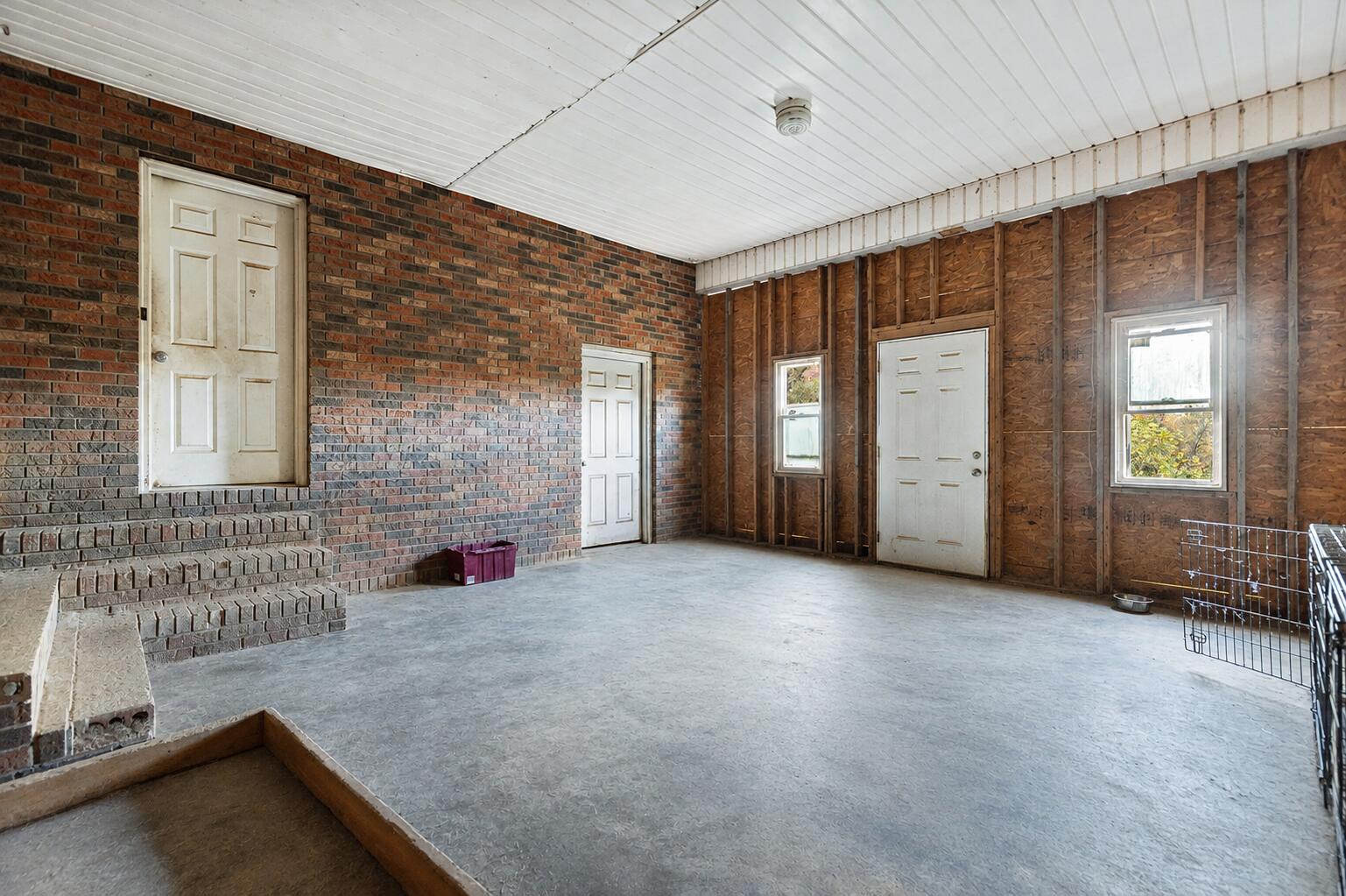 286 Joe Davidson Road Beattyville, KY 41311 - Photo 18 of 35 Sun Room 1