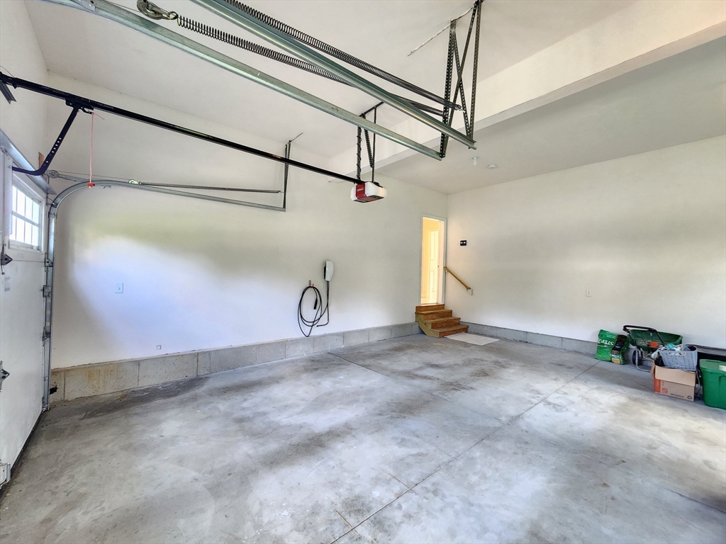 16 Exeter Road Hudson, MA 01749 - Photo 38 of 42