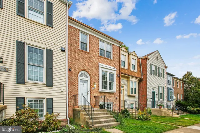 $710,000 | 2757 Stone Hollow Drive, Vienna, VA 22180