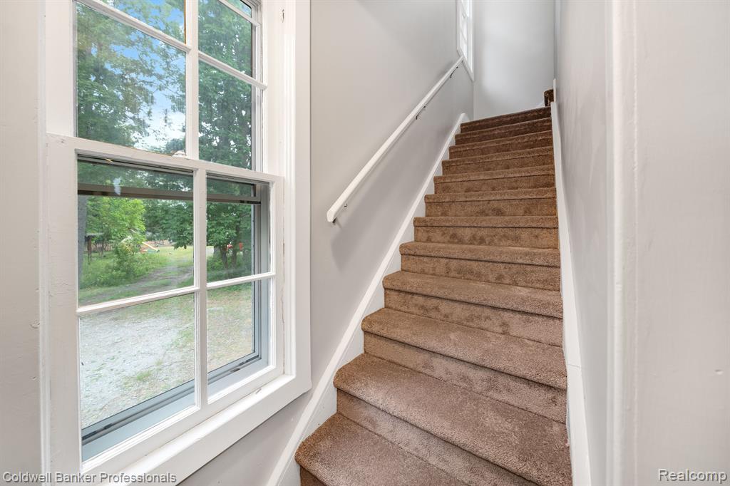 3590 Orchard Lake Road West Bloomfield, MI 48324 - Photo 17 of 34