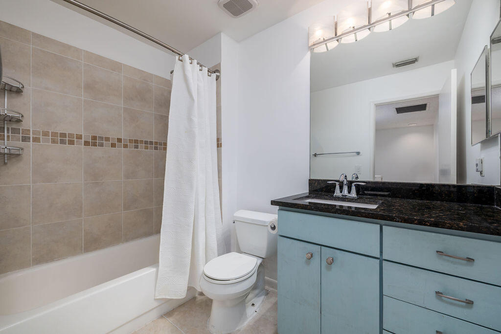 6159 Riverwalk Lane, Unit 2 Jupiter, FL 33458 - Photo 22 of 40 428A0199-Edit