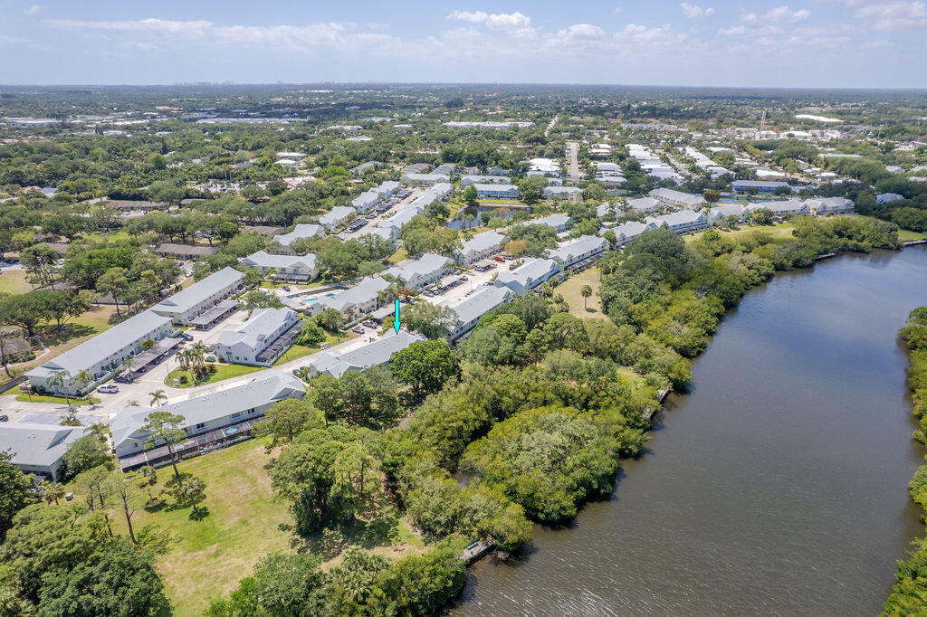 6159 Riverwalk Lane, Unit 2 Jupiter, FL 33458 - Photo 33 of 40 DJI_0526-Edit