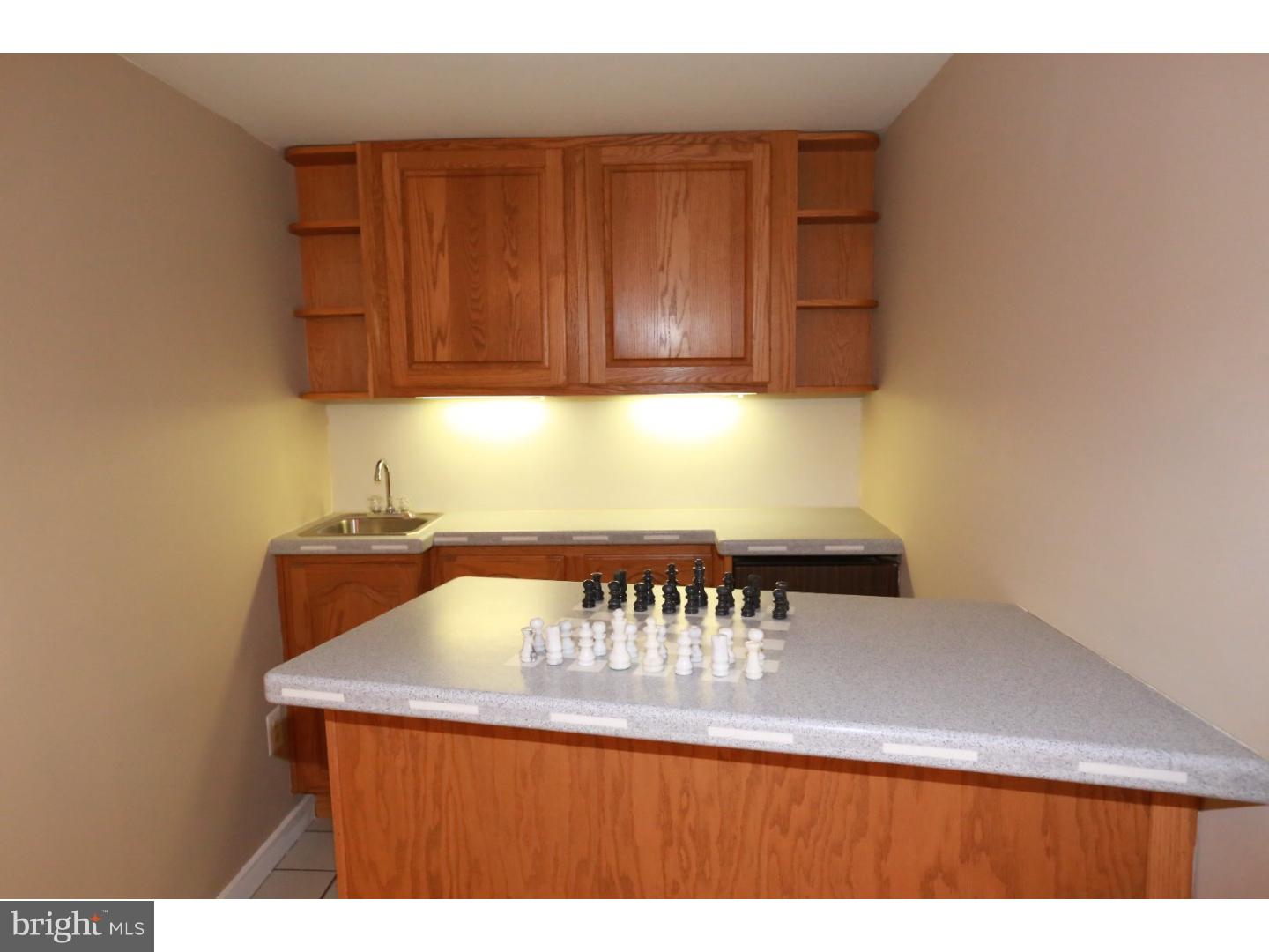 14 Yorktown Road New Castle, DE 19720 - Photo 10 of 22 Wet Bar