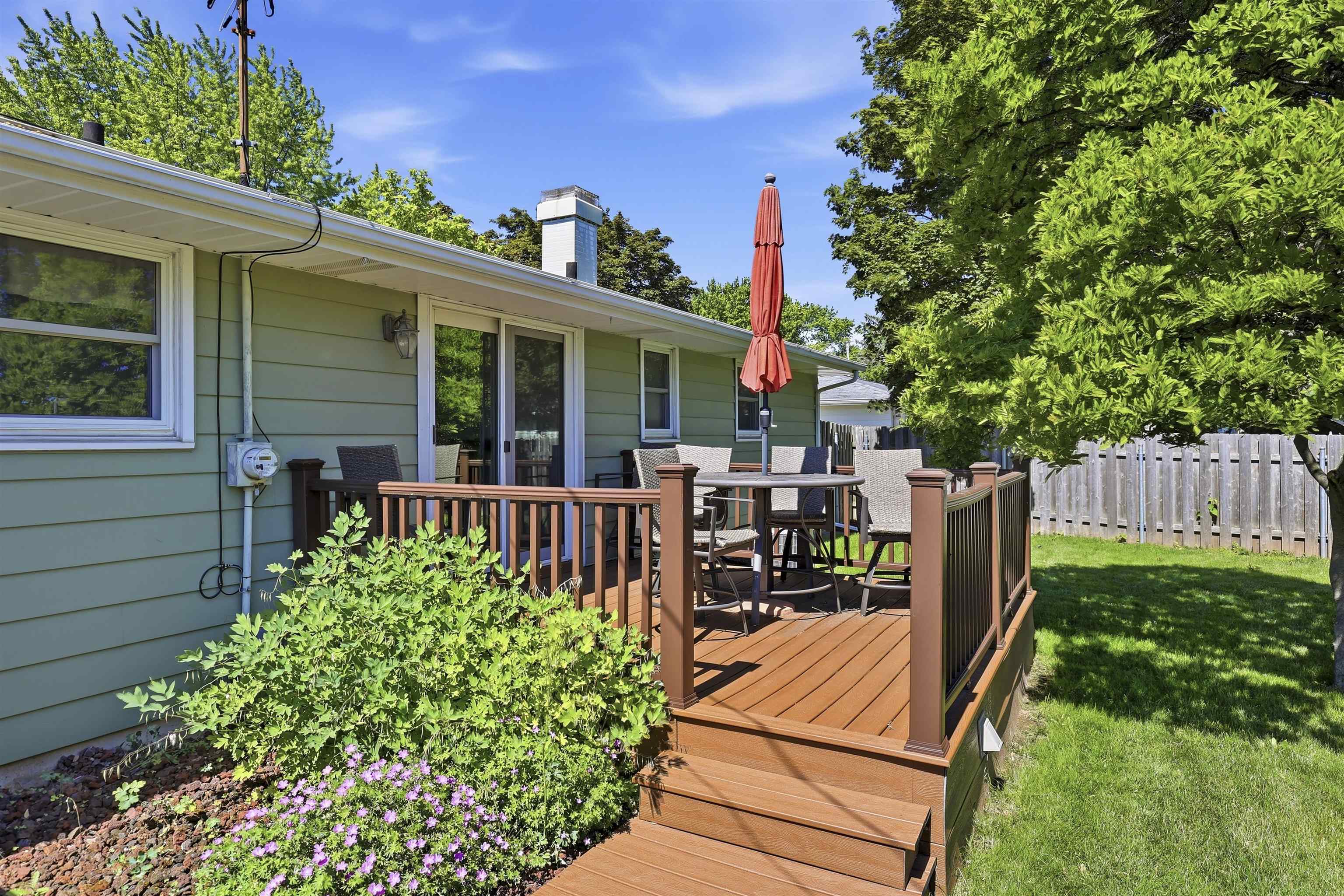 1530 Glen Road Green Bay, WI 54313 - Photo 27 of 34