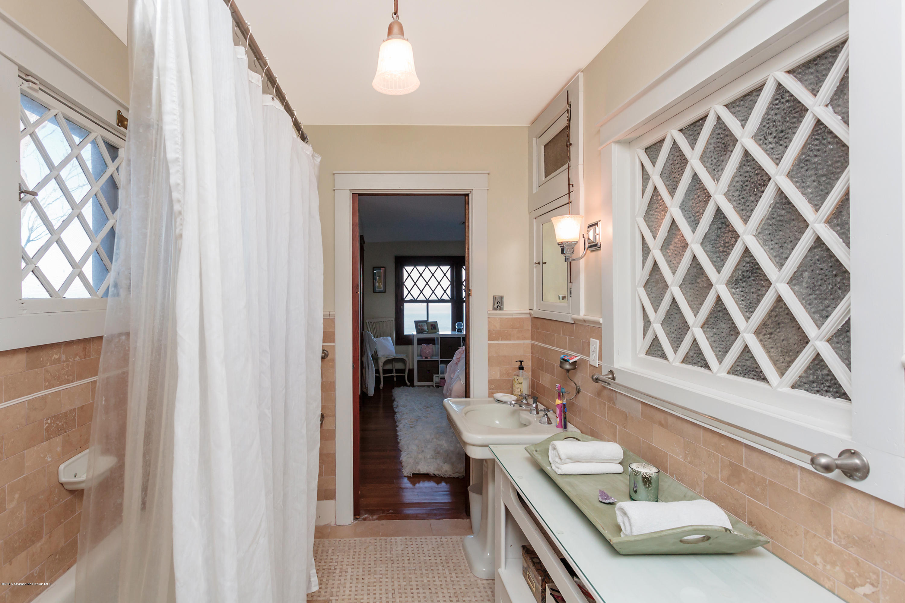 11 Hillside Road Atlantic Highlands, NJ 07716 - Photo 21 of 34 11_hillside_rd_MLS_HID846060_ROOMbathroo