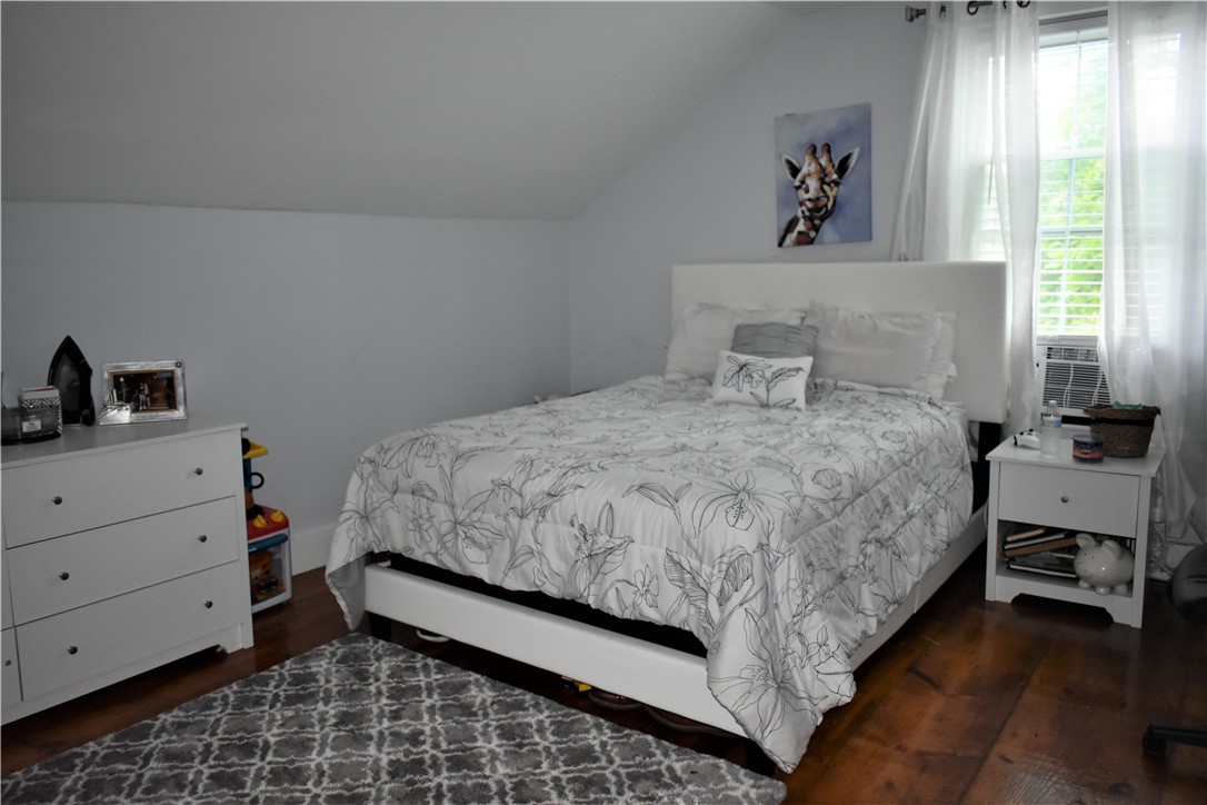 397 Chestnut Hill Road Glocester, RI 02814 - Photo 17 of 33 3rd bedroom