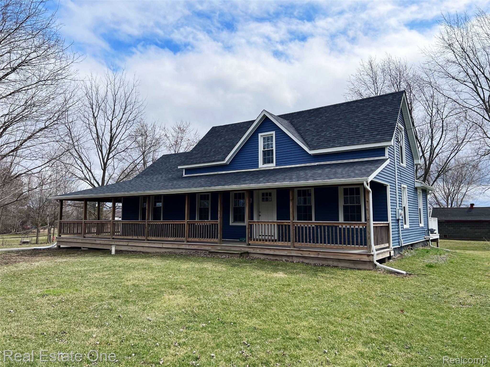 6304 East Coldwater Road Flint, MI 48506 - Photo 1 of 59 1A2EE1EC-3B8E-499A-9FBE-229450BD9ADF.jpeg