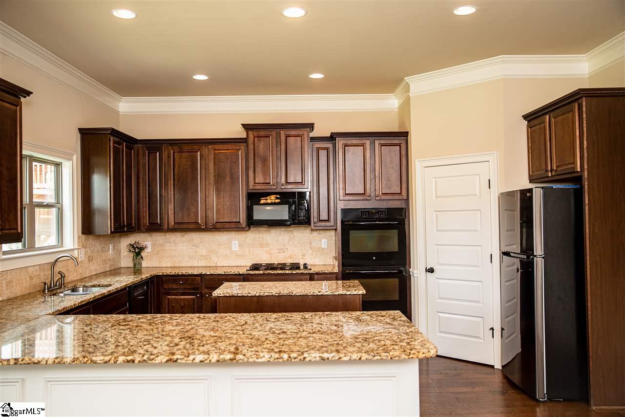 320 Stoneleigh Road Simpsonville, SC 29681 - Photo 13 of 34