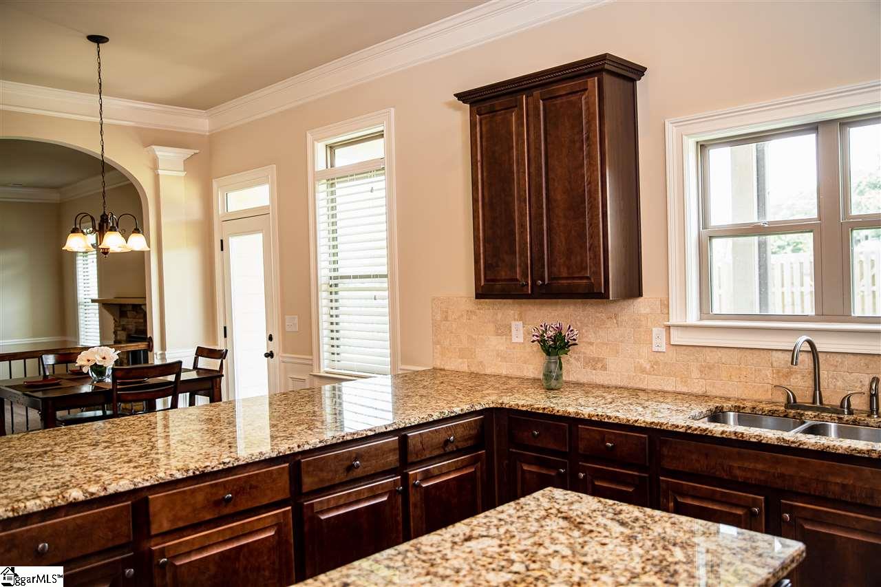 320 Stoneleigh Road Simpsonville, SC 29681 - Photo 14 of 34