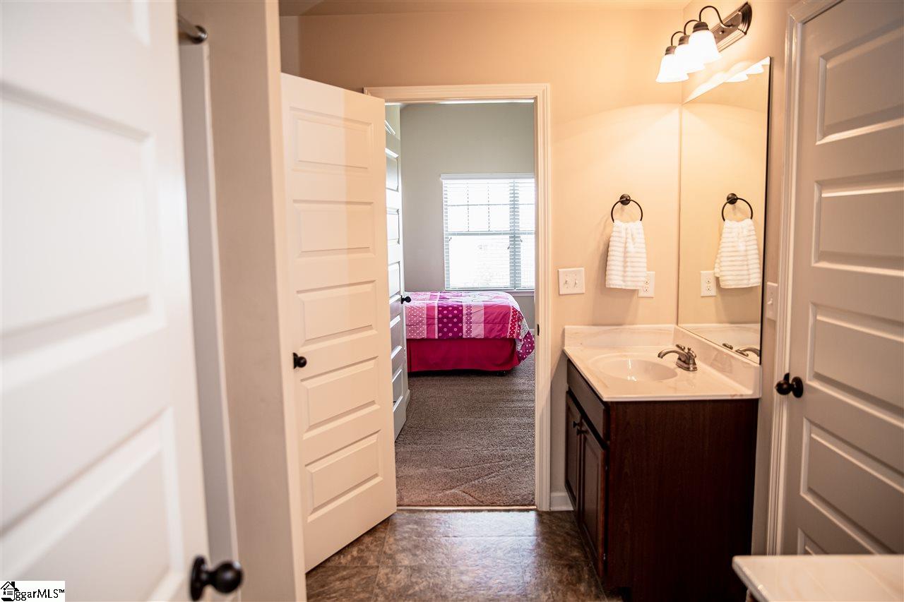 320 Stoneleigh Road Simpsonville, SC 29681 - Photo 30 of 34