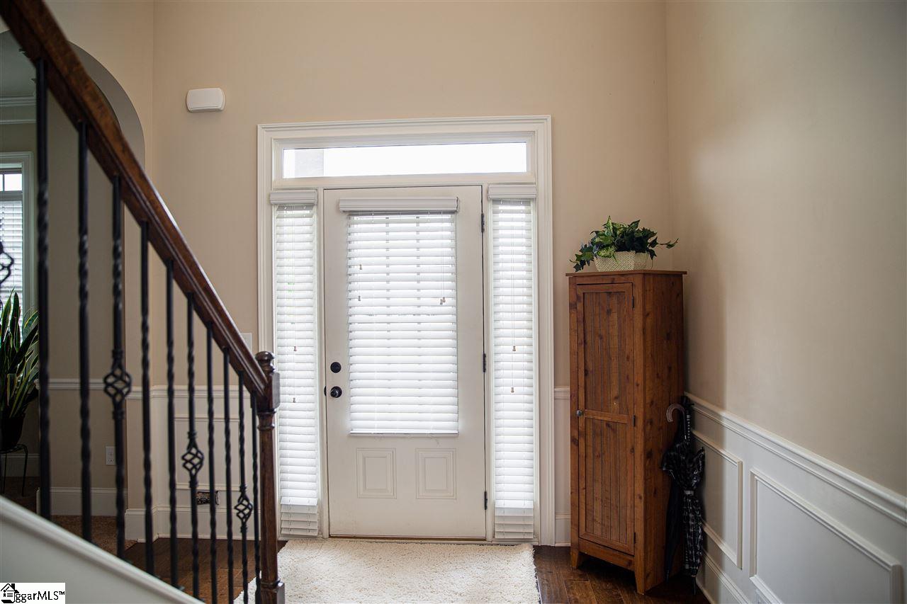 320 Stoneleigh Road Simpsonville, SC 29681 - Photo 4 of 34