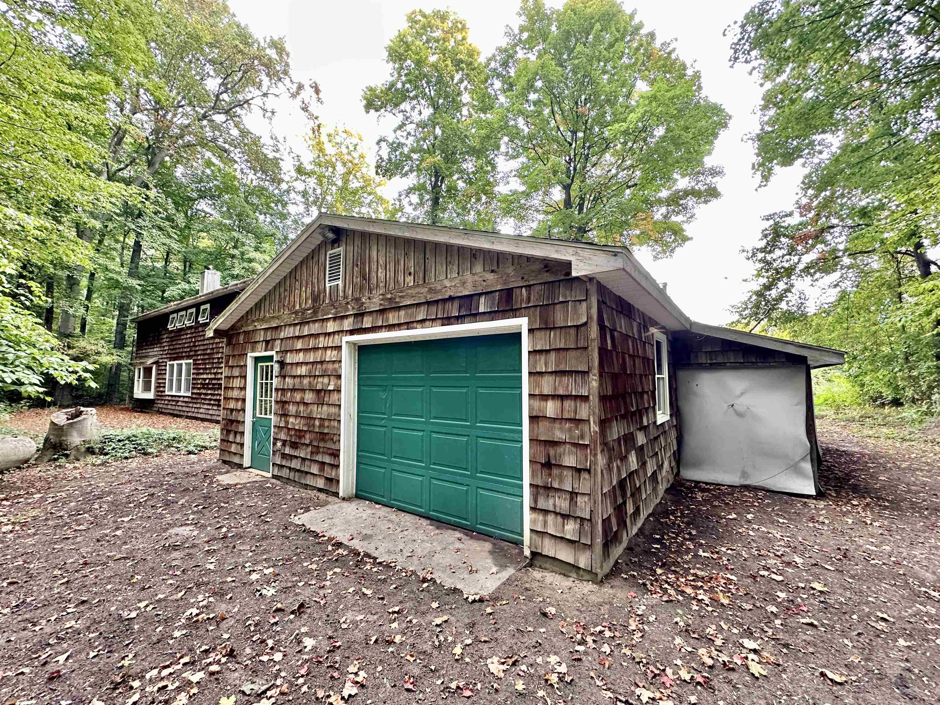 3150 South Maple Valley Road Suttons Bay, MI 49682 - Photo 49 of 54 1916451-48.JPG