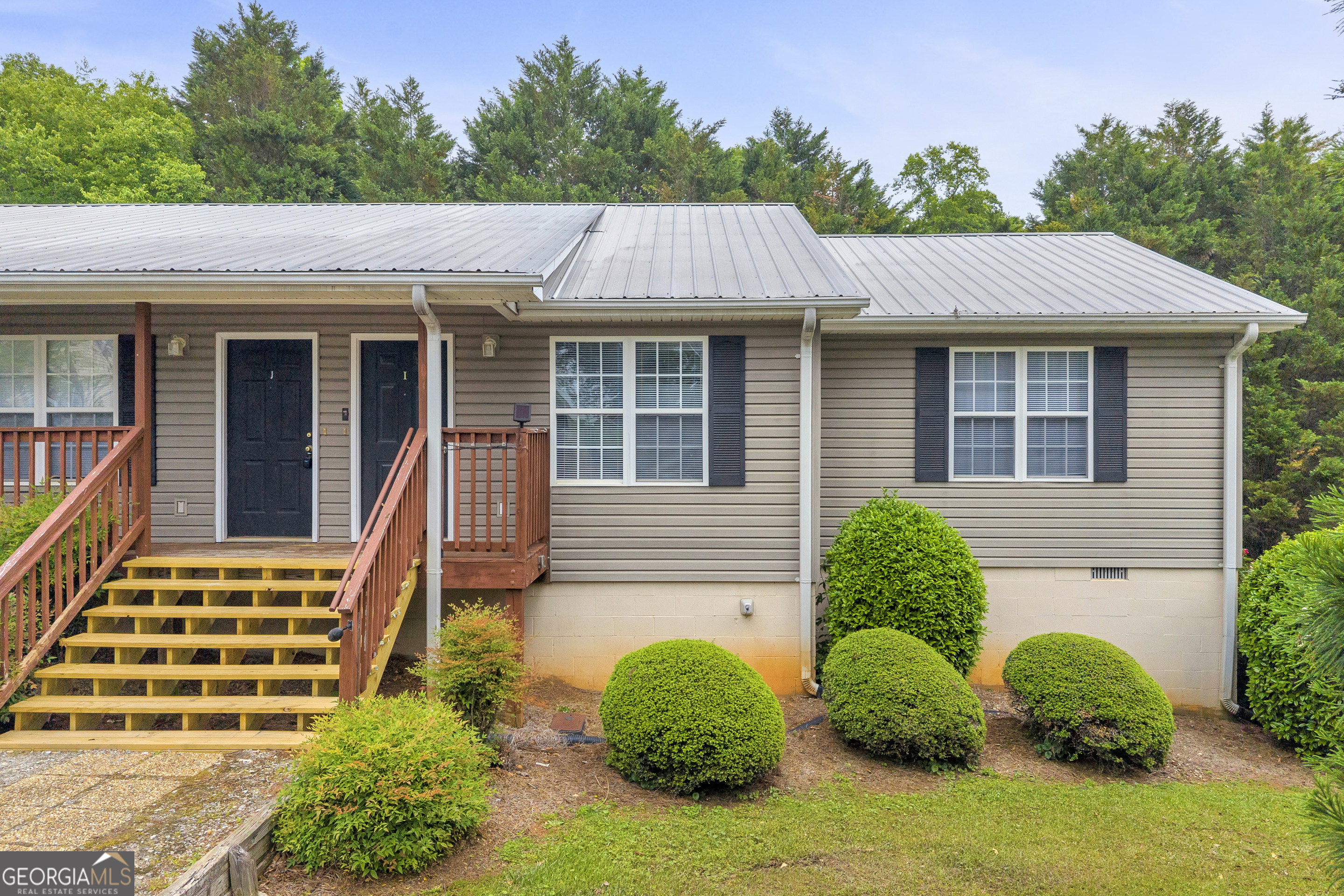683 Grant Street, Unit I Clarkesville, GA 30523 - Photo 1 of 33