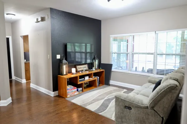 $370,000 | 325 Mine Road, Midway, FL 32343