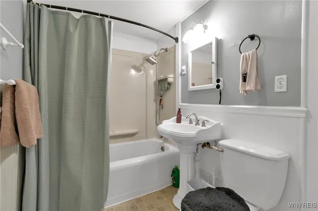 $249,900 | 79 Callodine Avenue, Amherst, NY 14226