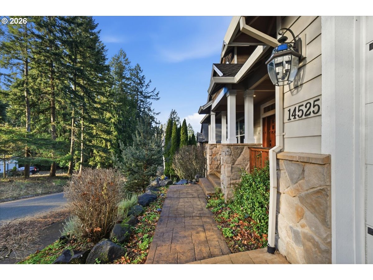 14525 Southeast Duke Street Portland, OR 97236 - Photo 3 of 48