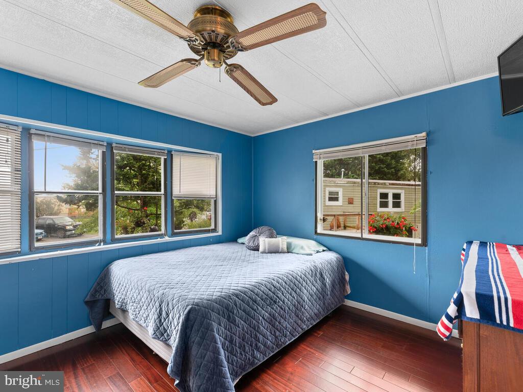 7805 West Hill Rd Mount Mount Airy, MD 21771 - Photo 12 of 21 Bedroom