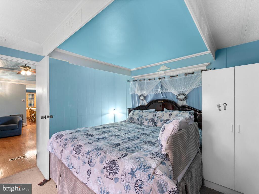 7805 West Hill Rd Mount Mount Airy, MD 21771 - Photo 9 of 21 Owner's Bedroom