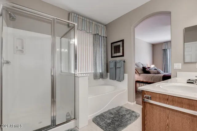 $3,200 | 13546 West Port Royale Lane, Surprise, AZ 85379