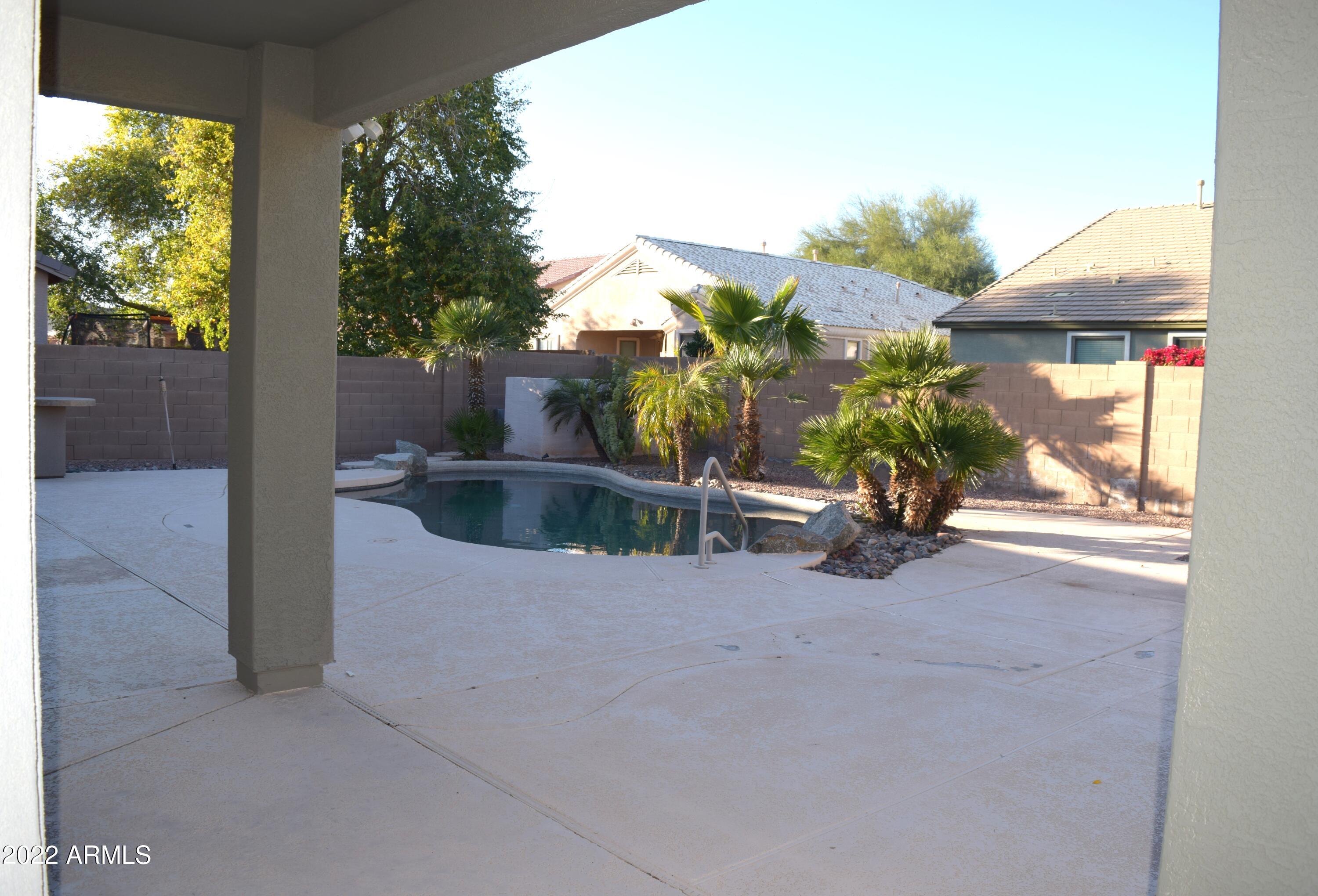 13546 West Port Royale Lane Surprise, AZ 85379 - Photo 26 of 57 y1