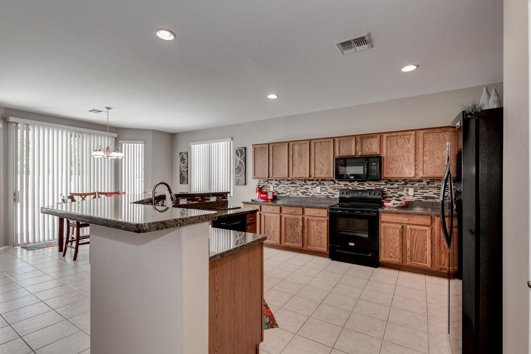 13546 West Port Royale Lane Surprise, AZ 85379 - Photo 5 of 57 05-Port Royale