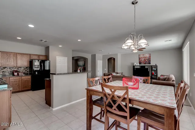 $3,200 | 13546 West Port Royale Lane, Surprise, AZ 85379