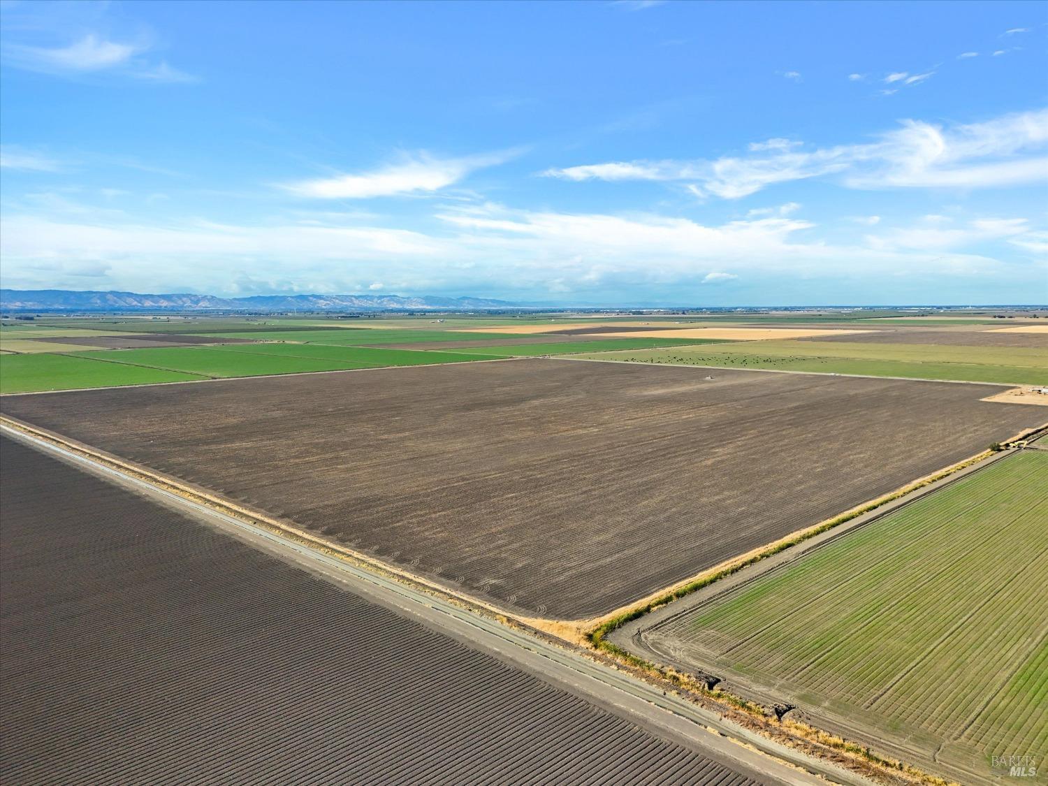 7788 Trefoil Road Dixon, CA 95620 - Photo 4 of 11 a view of a tennis court