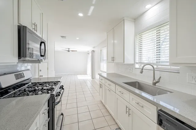 $1,750 | 3435 Gary Lane, Spring, TX 77380