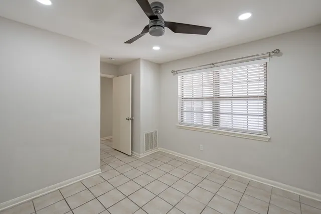 $1,750 | 3435 Gary Lane, Spring, TX 77380