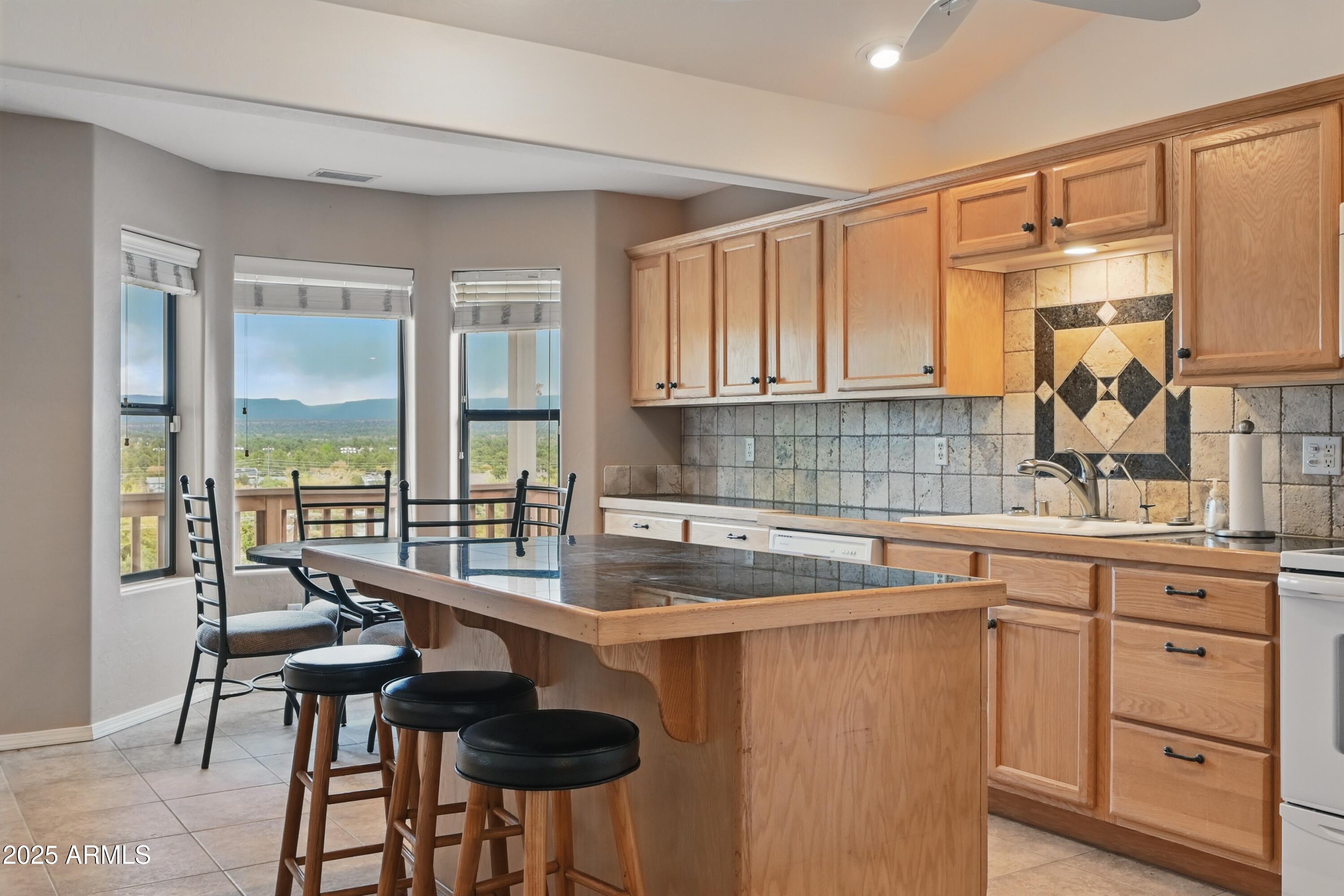 613 West Rim View Road Payson, AZ 85541 - Photo 12 of 45 Kitchen