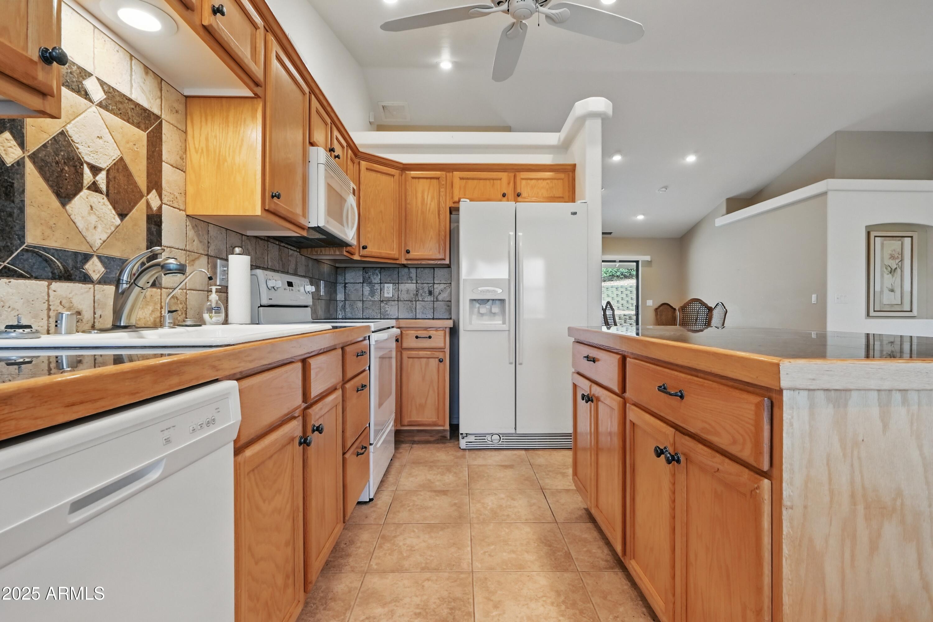 613 West Rim View Road Payson, AZ 85541 - Photo 14 of 45 Kitchen