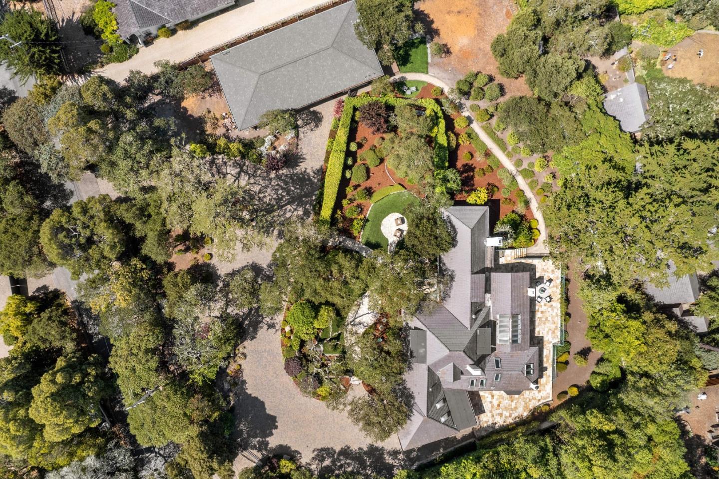 25560 Shafter Way Carmel, CA 93923 - Photo 2 of 4